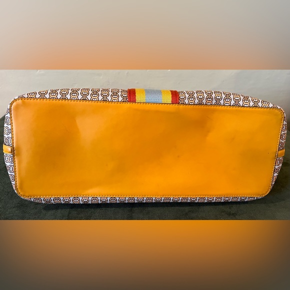 Tory Burch Large Gemini Link Tote - Picture 4 of 5